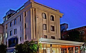 Hotel The Marque Mathura